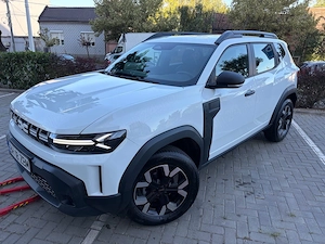 Dacia Duster 3, An fabr 2024, Motor benzina si Gaz, 15.100 km, Pret 16100. neg - imagine 8