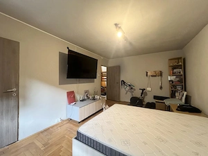  Apartament cu 3 camere, 72mp utili, etaj 2, decomandat - zona Lunei - imagine 2