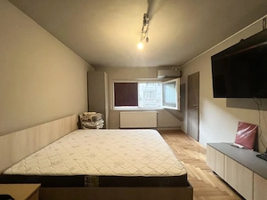  Apartament cu 3 camere, 72mp utili, etaj 2, decomandat - zona Lunei - imagine 3