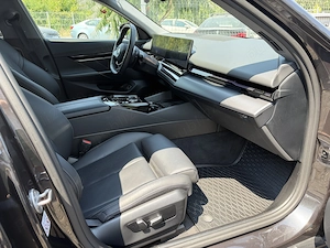 BMW 520   2.0 MHEV   208 CP - imagine 15