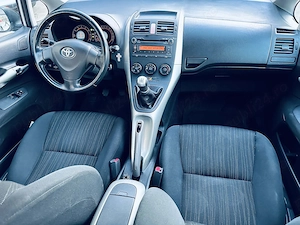 Toyota Auris  1.4Benzina  A C Geamuri+Oglinzi Electrice - imagine 5