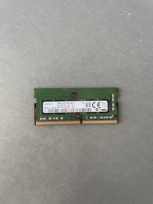 Memorie RAM Laptop Samsung 8GB DDR4 2400MHz  Testată, 100% Funcțională