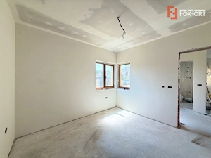 Duplex cu 5 camere, 117 mp utili si 348 mp teren, de vanzare in Sacalaz - imagine 8