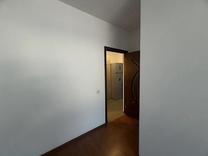 Inchiriez apartament 3 camere  - imagine 8