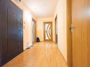 3 camere decomandat, etaj 1, centrală proprie, 2 balcoane + logie - imagine 14