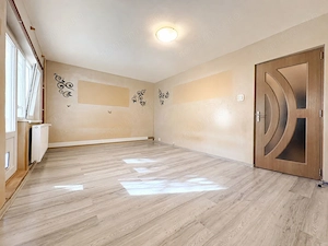 3 camere decomandat, etaj 1, centrală proprie, 2 balcoane + logie - imagine 4