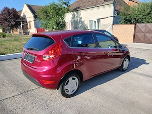 Ford fiesta an 2009 benzina 1.3 klimatronic pilot automat adusă recent Germania  - imagine 9