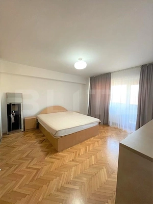 Apartament 3 camere, decomandat, 80 mp, balcon, Piata Cipariu