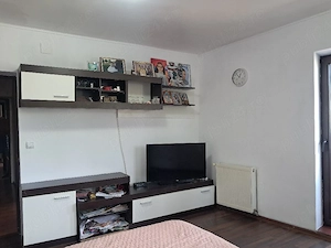 Vand Apartament cu 4 camere 