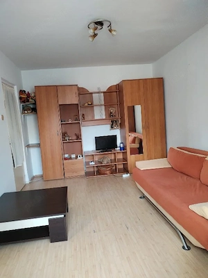 Ofer spre inchirire garsoniera in Ramnicu Valcea, zona Nord - imagine 3