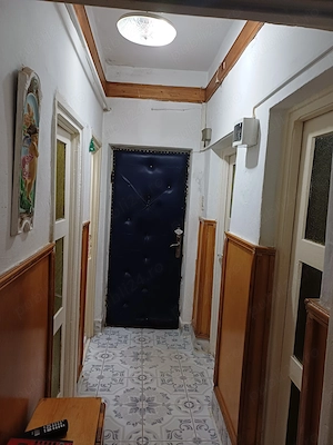 Vand apartament 2 camere Comanesti - imagine 3