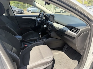 Ford Focus 1.0 Ecoboost 125 CP - imagine 17