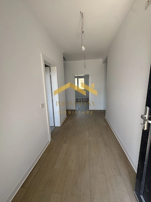 -Casa individuală -4 camere -2 băi - - imagine 4