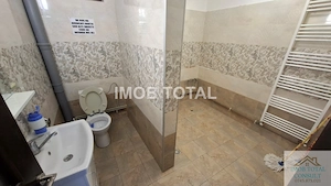 Spațiu Comercial de Închiriat   Zona Crinului, (295 mp) etaj 1 si 2 - imagine 15