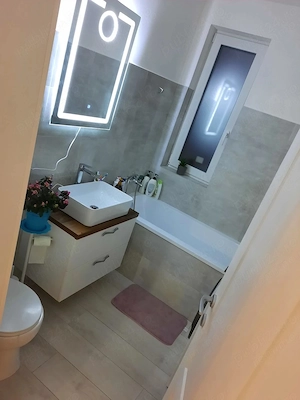Apartament cu 3 camere foarte bine COMPARTIMENTAT  Giroc - imagine 8