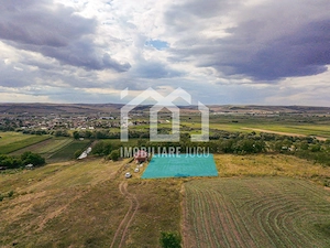 Teren cu priveliște | 1.900 mp și front 32 m – Jucu de Sus - imagine 2
