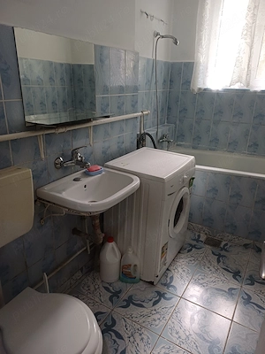 Vand apartament 2 camere Comanesti - imagine 12