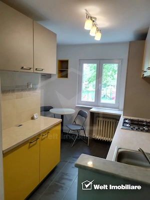 Apartament 3 camere, decomandat, P-ta Flora