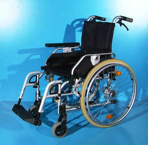 Scaun cu rotile  B+B - latime sezut 42 cm