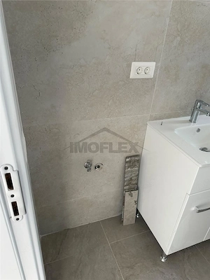 Apartament doua camere  Ansamblu rezidential,finisaje de lux balcon luminos - imagine 9