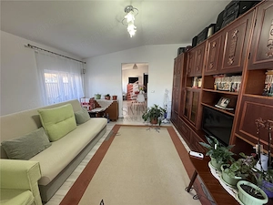 Apartament cu 2 camere si terasa, zona Decebal - imagine 2