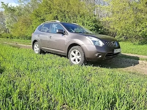 Nissan rogue(qashqai pt SUA) 4x4 stare foarte bună.84.000 ml
