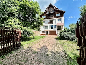 De vanzare proprietate deosebita in Zarnesti, 600 mp utili zona centrala - imagine 2