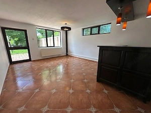 De vanzare proprietate deosebita in Zarnesti, 600 mp utili zona centrala - imagine 5