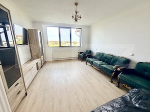 Apartament cu scara interioara 5 camere,4 bai,2 balcoane,zona Cetate - imagine 3