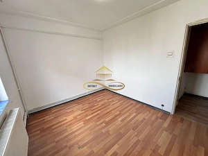De vanzare apartament 2 camere decomandate Bacau - imagine 9