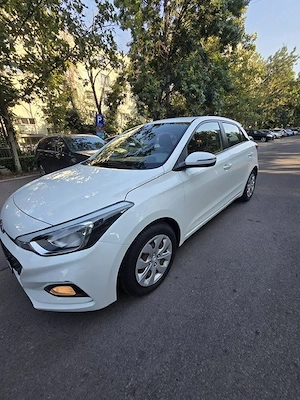 Hyundai i20, 1.2 Benzina, 59.500 Km, 2019 - imagine 10