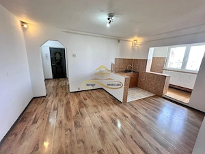 De vanzare apartament 2 camere decomandate Bacau - imagine 2