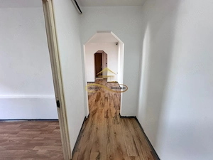 De vanzare apartament 2 camere decomandate Bacau - imagine 6