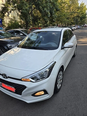 Hyundai i20, 1.2 Benzina, 59.500 Km, 2019 - imagine 6
