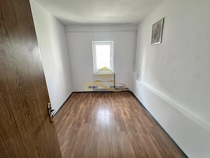 De vanzare apartament 2 camere decomandate Bacau - imagine 7