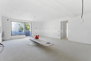 Apartament cu 2 camere și terasă de 6.11 m , în Mangalia    Casa Cristian ,la doar 800m de plajă. - imagine 6