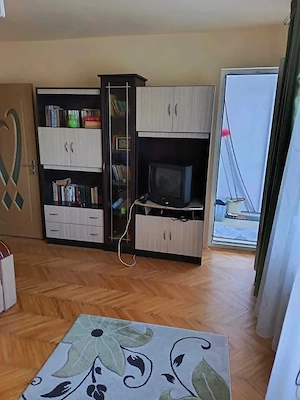 Apartament 2 camere decomandat, zona Bld Primaverii - imagine 2