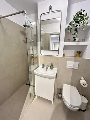 Apartament la Punctele Cardinale, langa Medicina - imagine 13