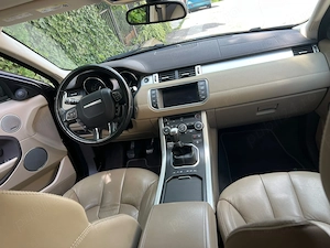 Range Rover Evoque 2.2 TD4 150CP 4x4 Manual   Piele Crem   Meridian - imagine 7