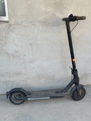 Vand Trotineta electrica Mi Electric Scooter 1S - imagine 3