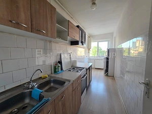 Garsonieră decomandată, etaj intermediar - zona Astra - imagine 3