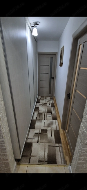 Vand apartament 2 camere,  decomandat, ULTRA CENTRAL, etaj 4  - imagine 6