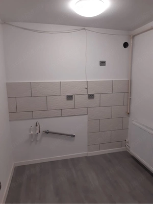 Vand Garsonieră Lupeni judet HD - imagine 2