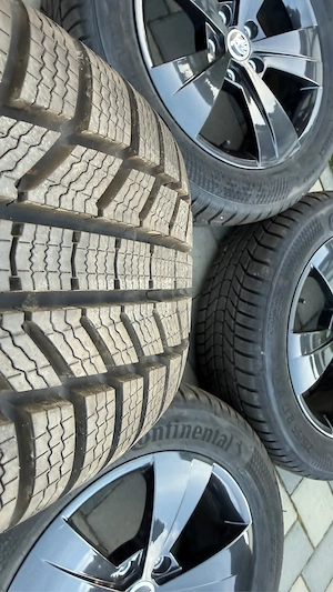 Roti iarna Skoda Superb Octavia Karoq jante 17 5x112 anvelope noi 215 55 17 - imagine 2