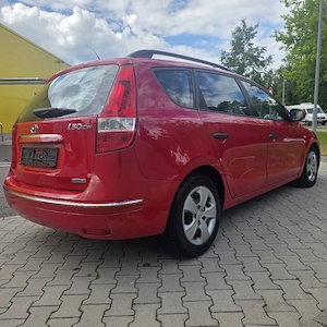 Hyundai, I30, An 2009, motor 1,6 diesel.  - imagine 3