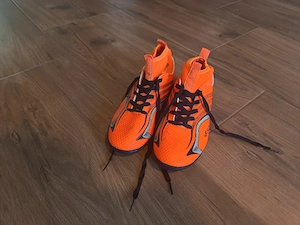 Papuci fotbal adidas (MARIMEA 33)