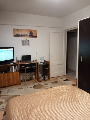 Apartament 2 camere decomandat , zona  verde  fara  trafic auto, la 2 pasi de bulevard.si de b - imagine 9