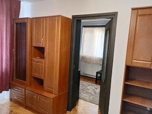 Închiriez apartament cu 2 camere în Târnăveni:47 m2, centrală termică, renovat nou, mobilat complet. - imagine 7