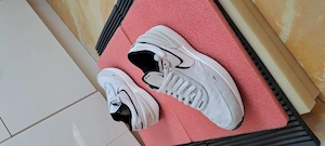 Adidasi unisex Nike 38