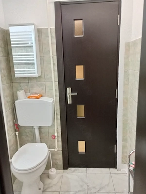 Închiriez apartament cu 2 camere în Târnăveni:47 m2, centrală termică, renovat nou, mobilat complet. - imagine 3